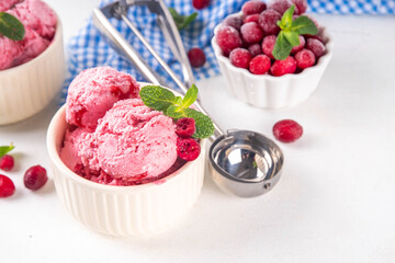 Cranberry ice cream