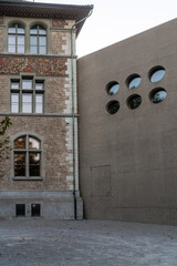 Architekturkontrast in Z&uuml;rich Alt und Modern vereint