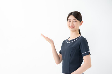 エステティシャン　女性