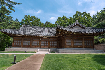 Obraz premium 일반국민에게 공개된 청와대 내의 상춘제, 종로구, 서울, 대한민국