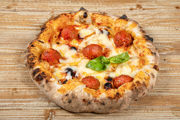 impasto pizza margherita Napoletana, ingredienti farina acqua lievito stesura lavorazione ripieno 