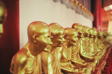 Worship at Wat Chedi (Ai Khai), Thailand

