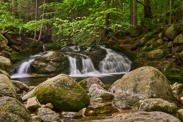 Rzeka Podgórna, Karkonosze, kamienne kaskady tworzące niepowtarzalne widoki © Zbigniew