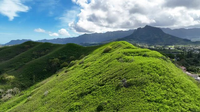 Kailua Hill towards Koolau Mountains