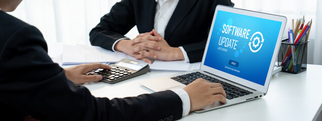 Software update on computer for brisk version of device software upgrade