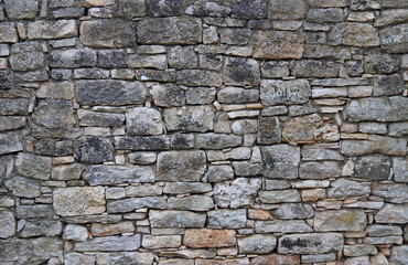 DETTAGLIO DI MURO ANTICO IN PIETRA