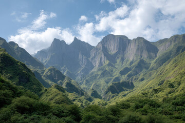 Fototapeta premium breathtaking view of tradescantia mountain under bright sunlight showcasing its majestic peaks and lush greenery