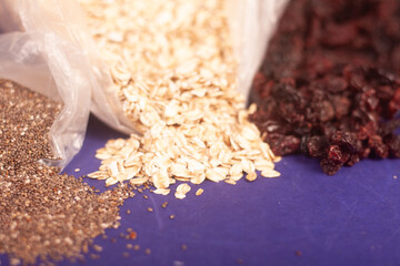 oats, flaxseed, chia, raisins