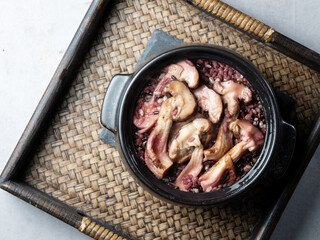 Mushroom cauldron rice, Korean food