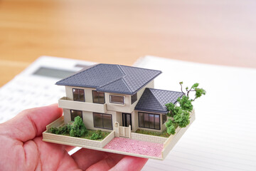 住宅購入と資金計画のイメージ