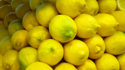 Fresh Lemons on Supermarket Shelves – Grocery Store Display
