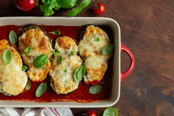  eggplant parmigiana with tomato sauce in
