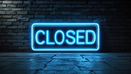 Fototapeta premium Luminous purple neon closed sign mounted on a gritty black brick wall.