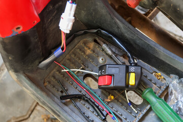 New Handlebar Switches In-hand Change the switch button system, start button, and horn of the motorcycle.