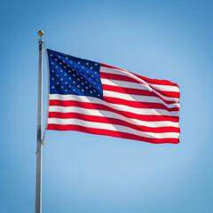 drapeau américain sous un ciel bleu