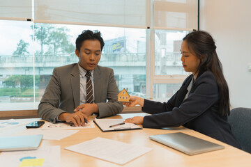 Successful Business Negotiation Between Partners