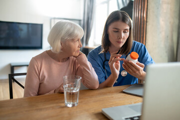 Care assistant reading instruction for a new medicine