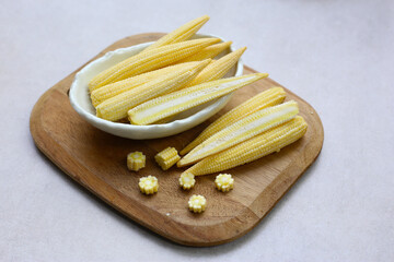 Raw, fresh yellow baby corn