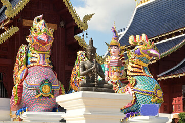 The statues of animals in Thai literature and angels are Thai art that decorate the front of the pagoda at Wat Den Sali Si Mueang Kaen temple. Located at Cheng Mai Province in Thailand.