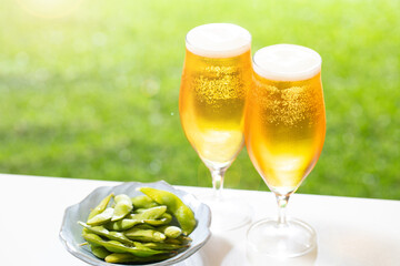 ビールを楽しむ