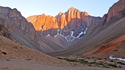 Naklejka premium Majestic Mountain Valley at Sunrise