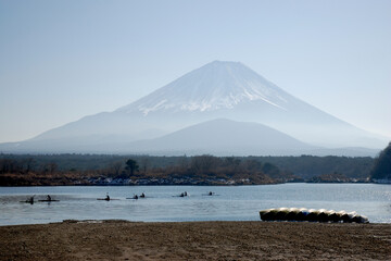 Mt. Fuji from Shojiko lakeside in winter / 富士五湖・精進湖の静かな湖畔から眺める冬の富士山