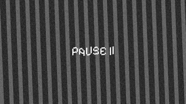 Playing and pausing a VHS blank tape: the text Pause, appearing with a noise effect vcr