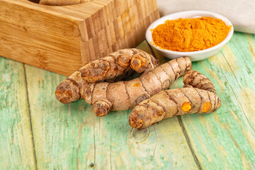 Fresh aroma tumeric roots heap