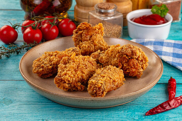 Golden crispy fried chicken wings