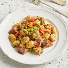 Gnocchi with tofu and green peas