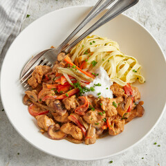 Vegan stroganoff pasta with pickles