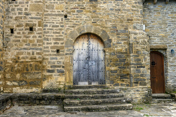 Fototapeta premium Church of San Salvador de Guaso - Huesca