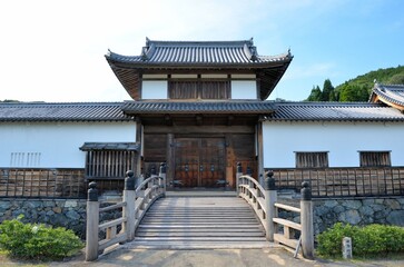 Naklejka premium 三日月陣屋 中御門