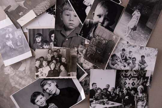 Fototapeta Printed vintage antique black and white retro photos.  Memories and nostalgia.