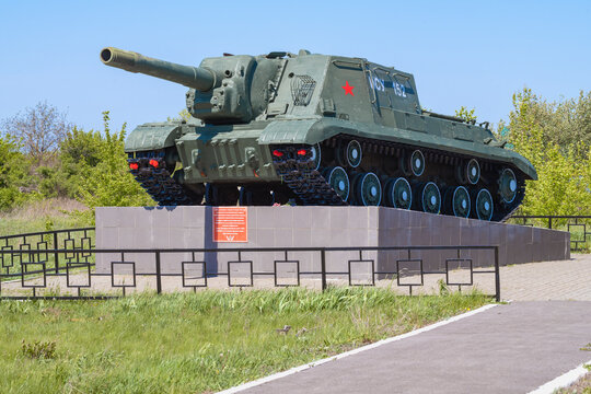 PUKHOVO, RUSSIA - MAY 04, 2025: Self-propelled artillery unit ISU-152 "Zveroboy". Monument to Soviet tankers who held the line in the battles at the village of Pukhovo. Voronezh region