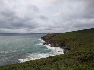 house on cliff rinsey
