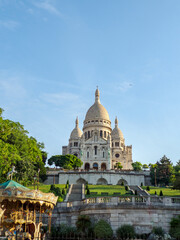 Sacré-Cœur in sunrise © niamoh