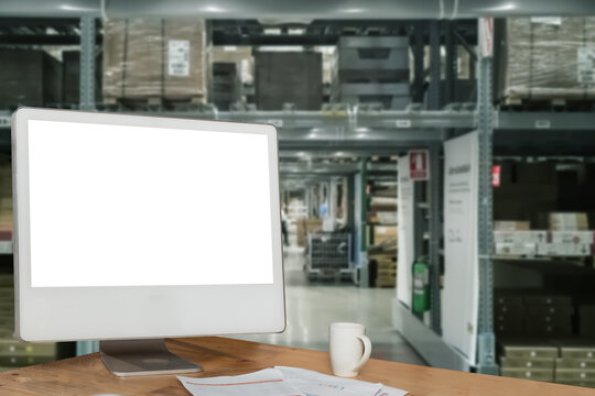 White empty screen on modish computer for your design mock up on the monitor display