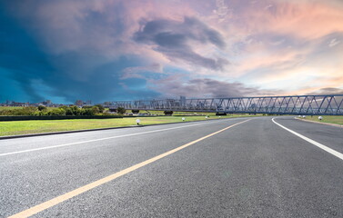 Fototapeta premium bridge outdoor road city landscape sunset cityscape street park travel 