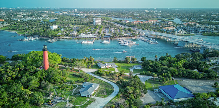 aerial view of Jupiter Inlet restaurants