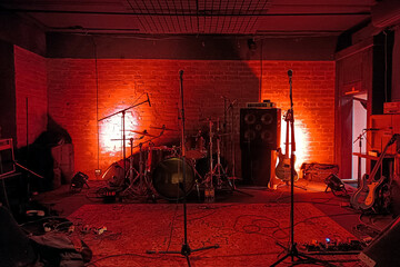 Variety drum set on the scene of a night club
