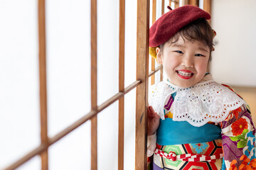 七五三7歳の着物のかわいい女の子
