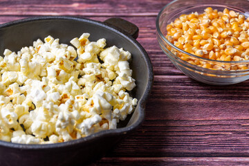 Popcorn in a frying pan