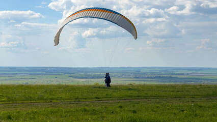 paraglider on start