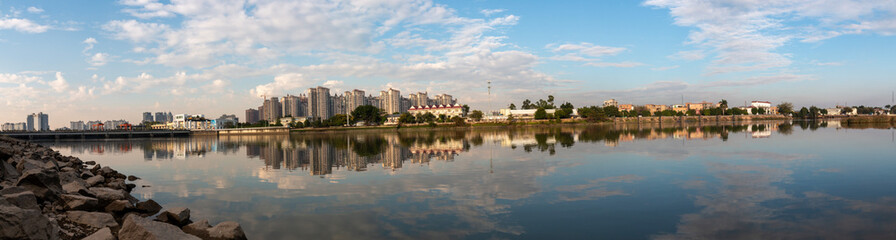 Obraz premium sunset over the river