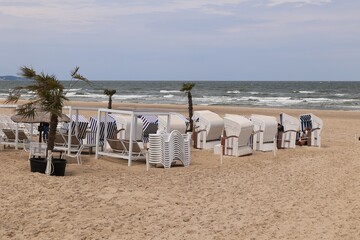 Strandkörbe am Strand von Swinemünde auf der Ostseeinsel Usedom