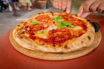 pizza with ham