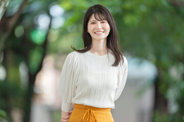 女性