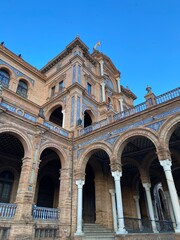 Fototapeta premium the facade of the basilica of st peter in vatican