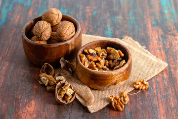 Walnuts are nutrient-dense brain-shaped nuts offering rich omega‑3 oils, earthy flavor, crunchy...